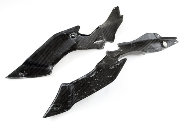 MOTOCORSE Under tank side panels - set Trama del carbonio e finitura superficiale - 2