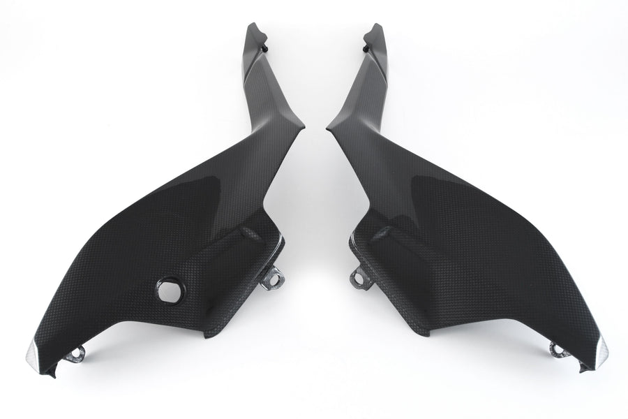 MOTOCORSE Under tank side panels - set Trama del carbonio e finitura superficiale - 200P – Plain