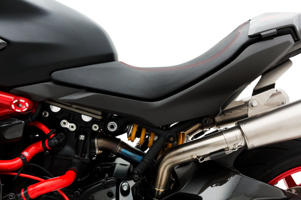 MOTOCORSE Under tank side panels - set Trama del carbonio e finitura superficiale - 200P – Plain