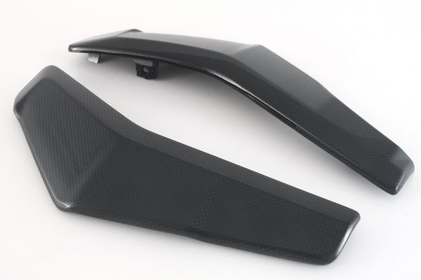 MOTOCORSE RADIATOR COVERS - SET - DUCATI STREETFIGHTER V2 (2022 - 2024) Trama del carbonio e finitura superficiale - 200P – Plain Lucido 3