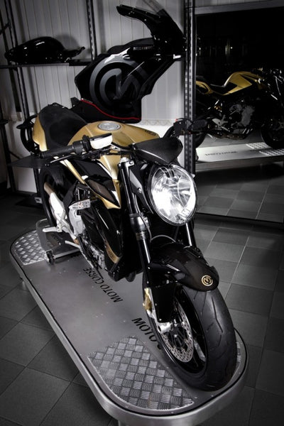 MOTOCORSE Mv Agusta Brutale 800 NOVA