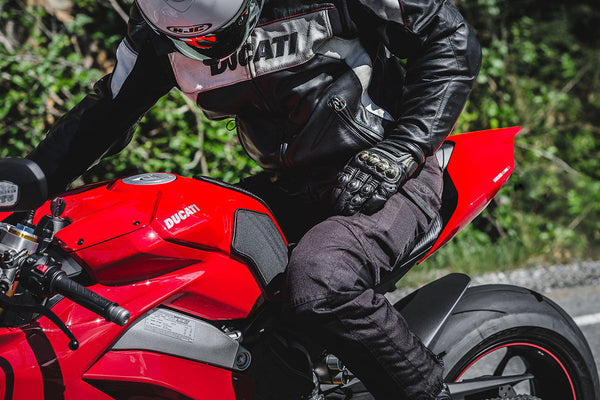 Ducati | Panigale V4 18-21, Streetfighter V4 20-22 | Sport | Knee Grips