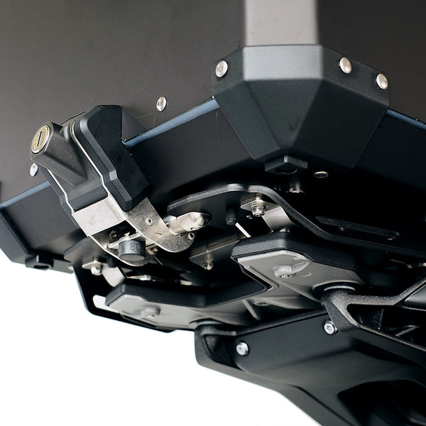 Unit Garage AL18 Adapter plate for Original BMW top case