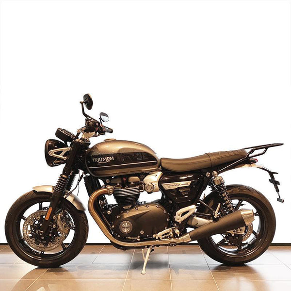 Unit Garage 1028 Rear luggage rack with passenger grip