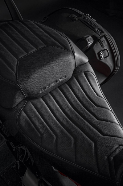 SCRAMBLER DUCATI DIAVEL V4 Premium passenger seat