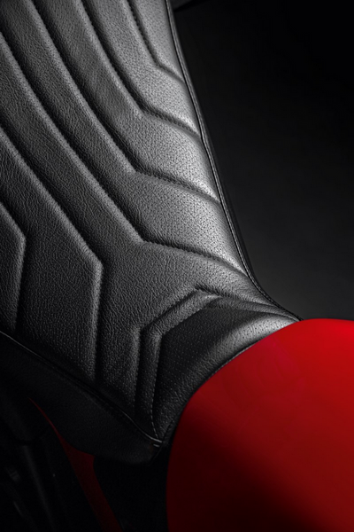 SCRAMBLER DUCATI DIAVEL V4 "Premium" rider seat