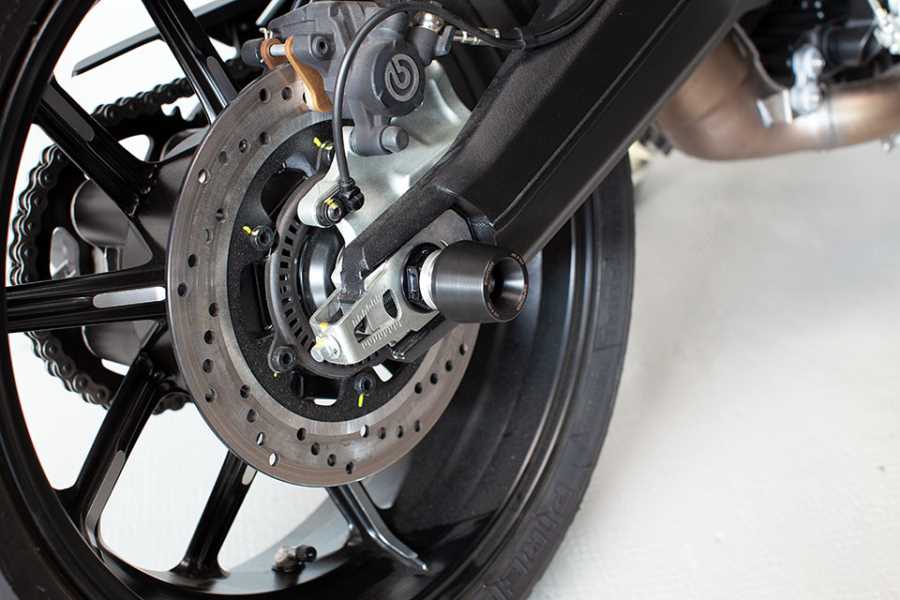 Evotech RC Honda CB 125 R '18-'26 Rear Axle Fork Protector with Paddock-Stand Compatibility