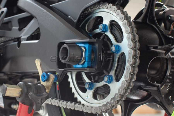 Evotech RC Suzuki GSX-R 1000 '17-'20 – For Aftermarket Exhaust Only Rear Axle Fork Protector