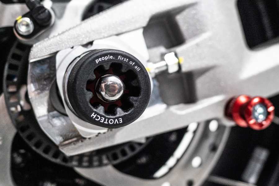 Evotech RC Ducati Panigale 959 / 1199 / Multistrada Enduro / V4 Rear Axle Fork Protector