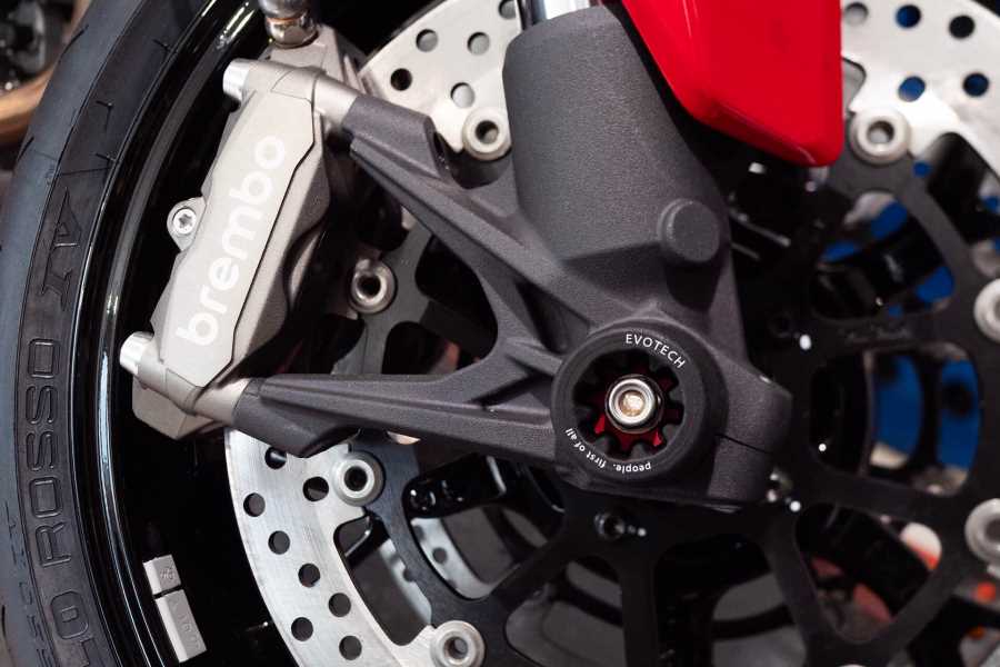 Evotech RC Ducati Monster 797 / Hypermotard 950 / 698 RVE Front Axle Fork Protector