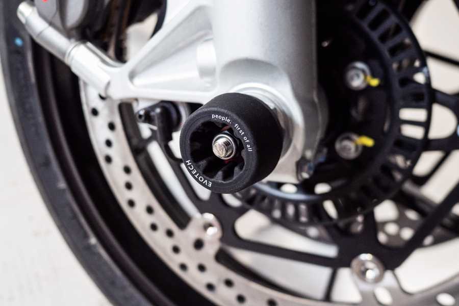 Evotech RC Aprilia Tuono V4 1100 RR '25+ Front Axle Fork Protector