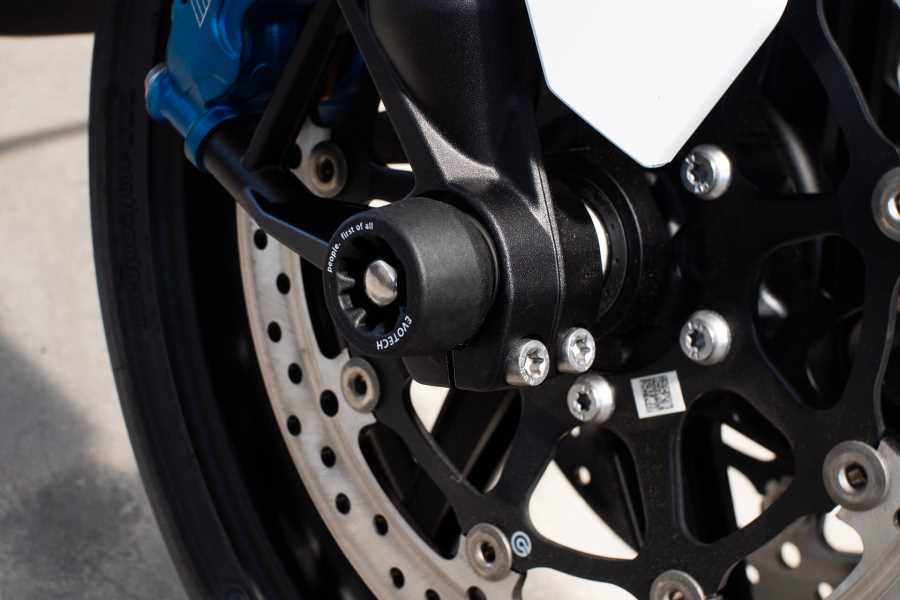Evotech RC BMW M 1000 XR '24-26 Front Axle Fork Protector