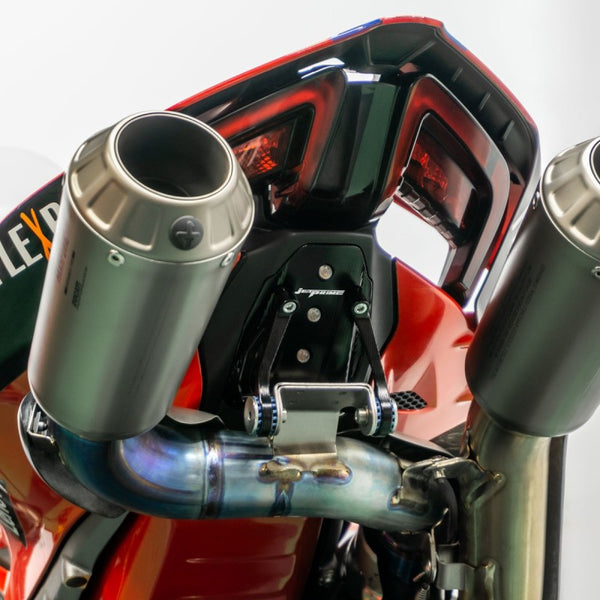 Racing rear light + Akrapovič exhaust brackets kit for Ducati Panigale V4 – JP KIT FP DU001