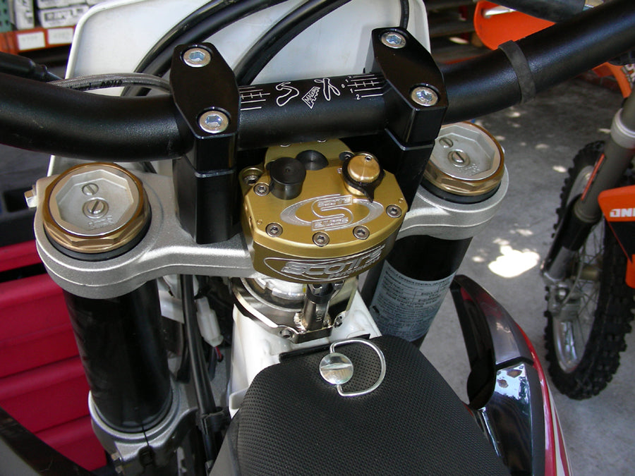 SCOTTS PERFORMANCE SUB Mount / Complete Stabilizer Kit / when using stock triple clamps DS-SUB-5630-01