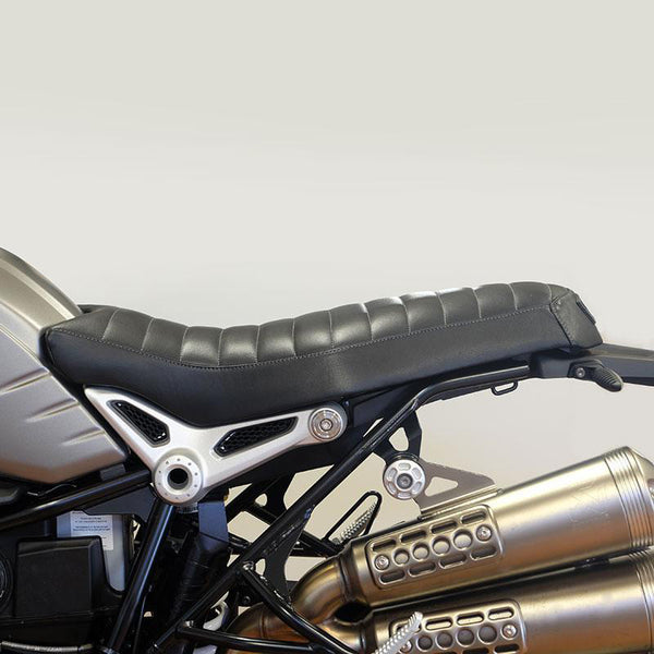 Unit Garage 1601 Leather Biposto seat NineT