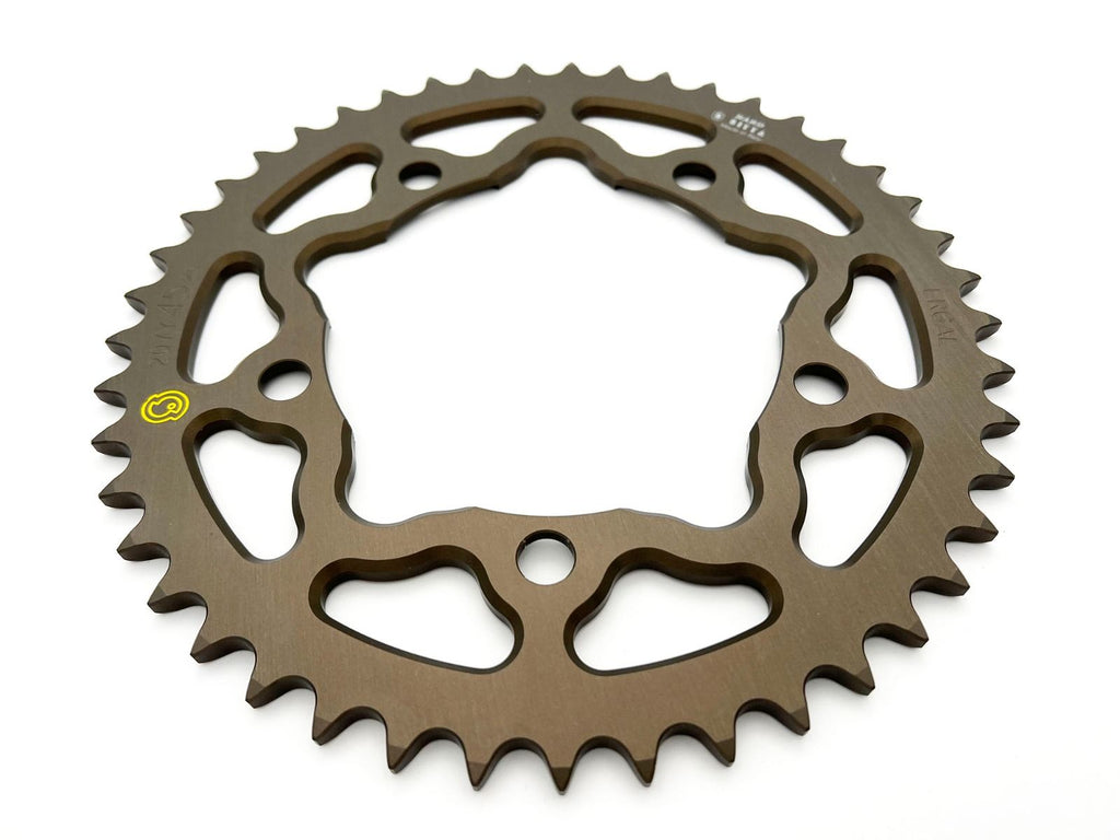 Sitta 207Y rear sprocket, hard oxide 45-tooth series illustration; supplied finish, pitch and tooth count follow selected SKU.
