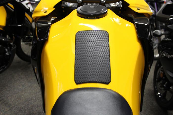 TECHSPEC Tank Grip Pads Center Tank Protector 84 — photo 1