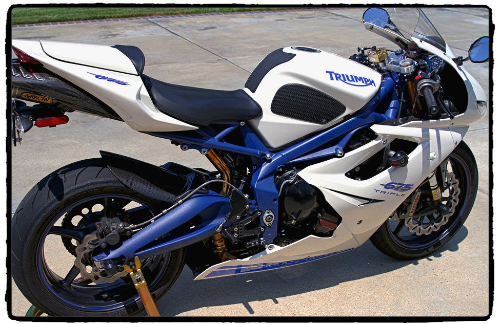 TECHSPEC Tank Grip Pads for Triumph Daytona 675 (06-12) Street Triple (09-12) Includes TP#3 Dave Moss Design — photo 1