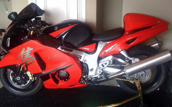 TECHSPEC Tank Grip Pads for Suzuki Hayabusa GSX-R1300 (97-20) — photo 2