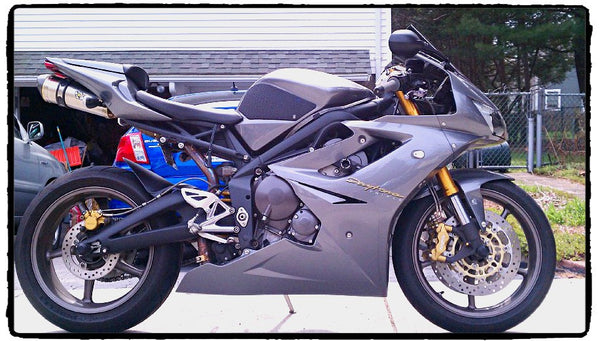 TECHSPEC Tank Grip Pads for Triumph Daytona 675 (06-12) Street Triple (09-12) — photo 2