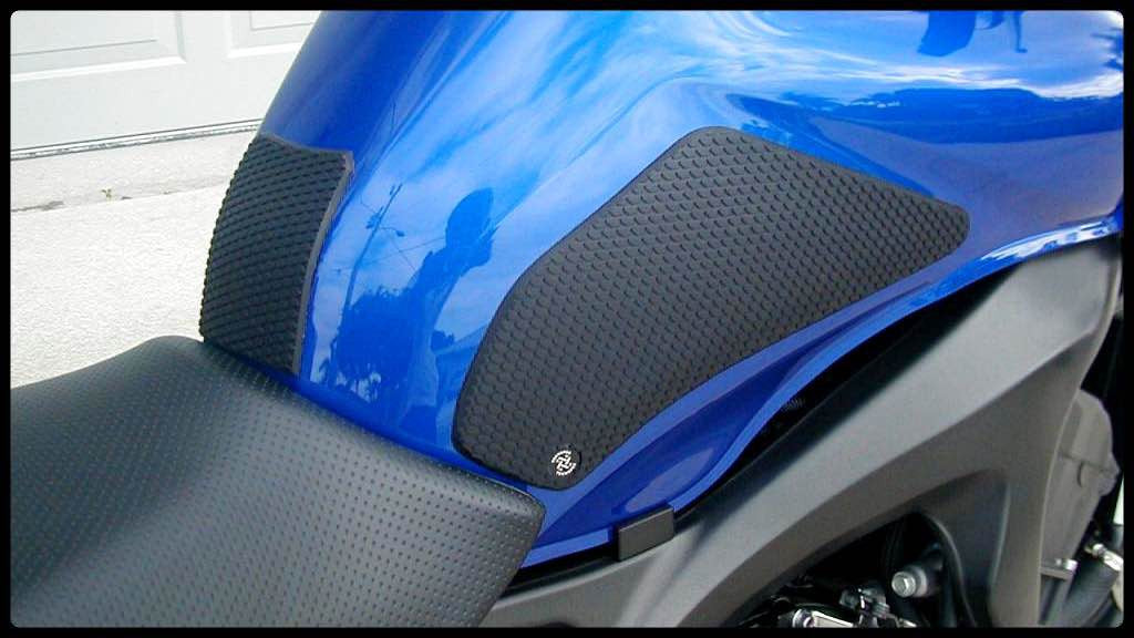 TECHSPEC Tank Grip Pads for Yamaha FZ6 (04-09) — photo 1