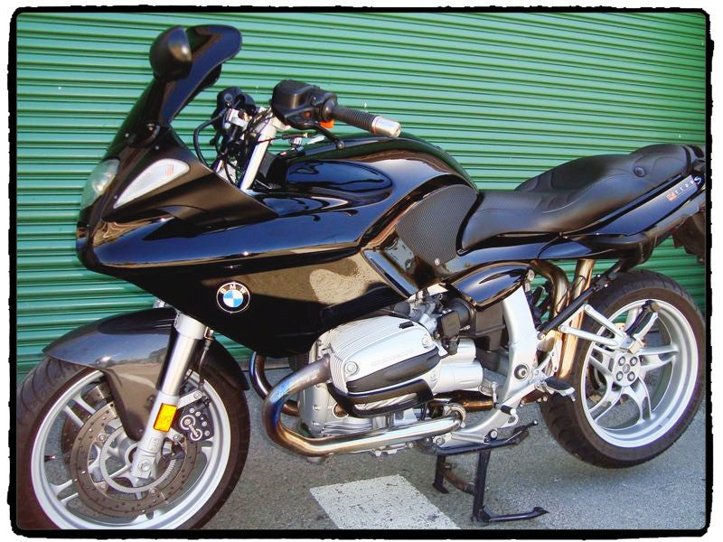 TECHSPEC Tank Grip Pads for BMW R1100S — photo 2