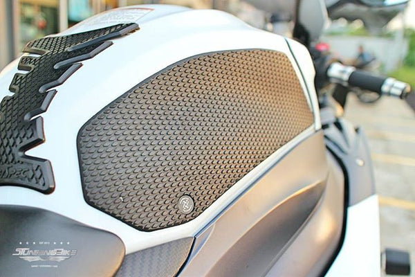 TECHSPEC Tank Grip Pads for Suzuki GSX-R1000 (09-16) — photo 2