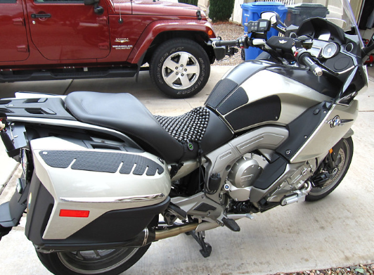 TECHSPEC Tank Grip Pads for BMW K1600 GT (11-16) — photo 2