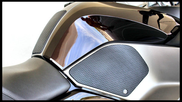 TECHSPEC Tank Grip Pads for BMW R 1200 / 1250 RT (14+) — photo 3