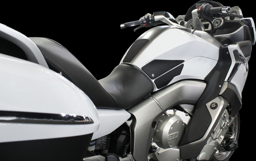 TECHSPEC Tank Grip Pads for BMW K1600 GT / Bagger (2017+) — photo 1