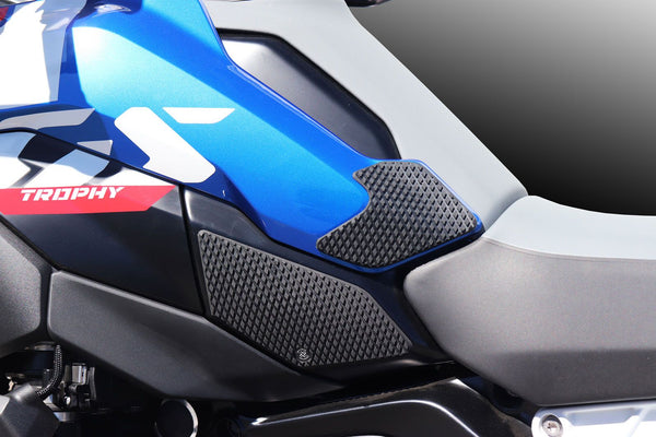 TECHSPEC Tank Grip Pads for BMW R 1300 GS (2024+) — photo 3