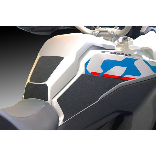 TECHSPEC Tank Grip Pads for BMW F 900 GS Adventure (2025+) — photo 6