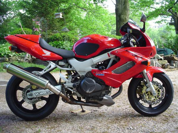 TECHSPEC Tank Grip Pads for Honda VTR 1000F Super Hauk / Firestorm (97-06) — photo 1