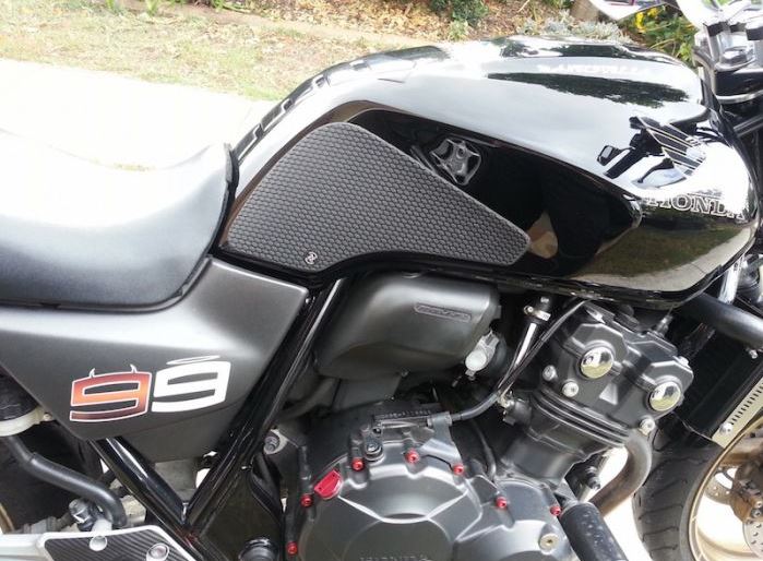 TECHSPEC Tank Grip Pads for Honda CB 400 (00-15) — photo 1