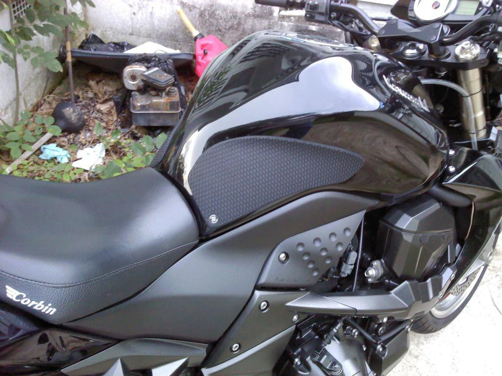 TECHSPEC Tank Grip Pads for Kawasaki Z750 (07-12) / Z1000 (07-09) — photo 1