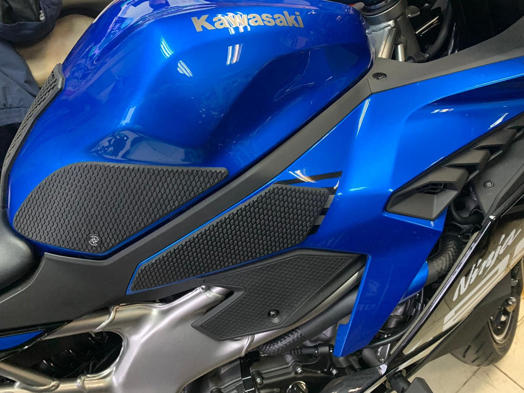 TECHSPEC Tank Grip Pads for Kawasaki Ninja ZX-25R (2020+) — photo 1