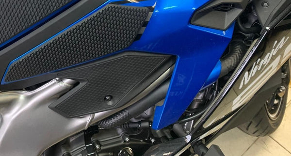 TECHSPEC Tank Grip Pads for Kawasaki Ninja ZX-25R (2020+) — photo 2