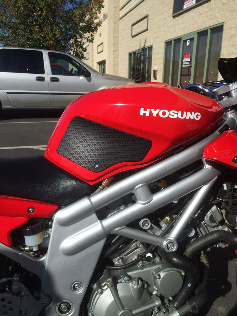 TECHSPEC Tank Grip Pads for Hyosung Comet GTR650 (04+) — photo 1