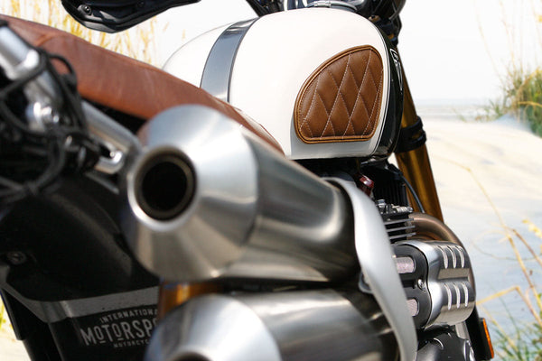 Triumph | Bonneville T100 17-26, Bonneville T120 16-26, Thruxton 16-24, Scrambler 1200 19-23, Speed Twin 1200 19-23 | Diamond | Knee Grips