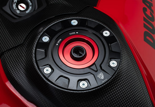 CNC RACING | Fuel tank cap - Fast Key plug image 7