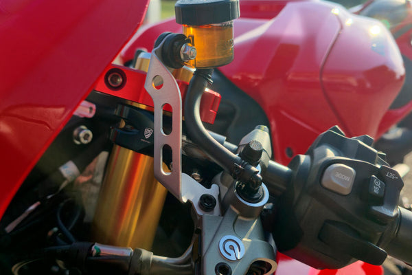 CNC RACING | Clip-on handlebar clamps Ø 50 mm – offset 26 mm – angle 7° Ducati Panigale V2 MY2025 image 2