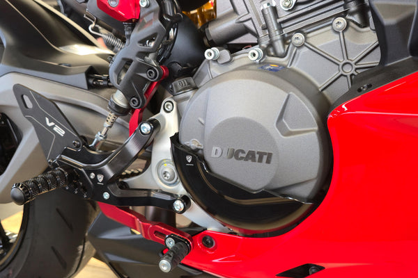 CNC RACING | Clutch cover protector Ducati Multistrada V2,Panigale V2 and Streetfighter V2 MY2025 image 3