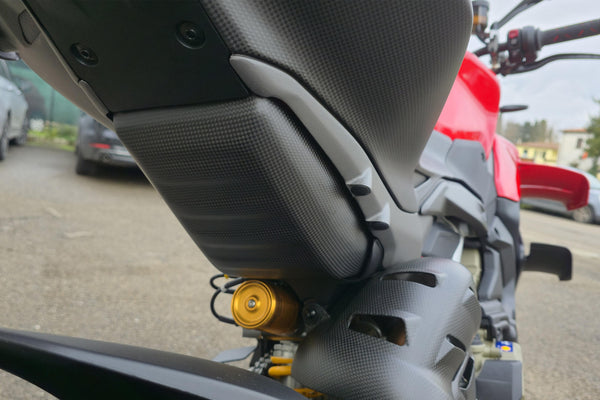 CNC RACING | Carbon Fiber Lower Fuel Tank Protection for Ducati Panigale V4 and Streetfighter V4 MY 2025 image 2