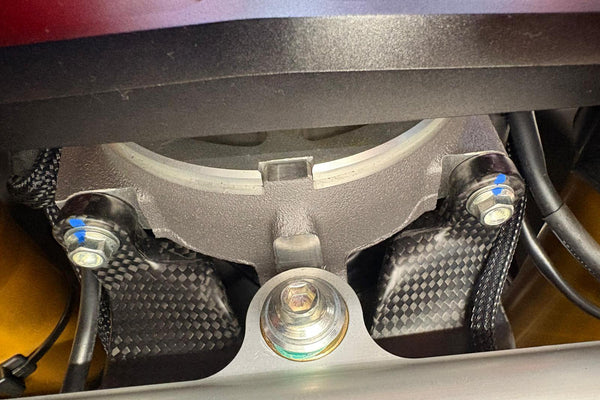 CNC RACING | Instrument Bracket Ducati Panigale V4 - Carbon image 8