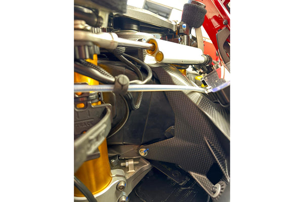 CNC RACING | Instrument Bracket Ducati Panigale V4 - Carbon image 7