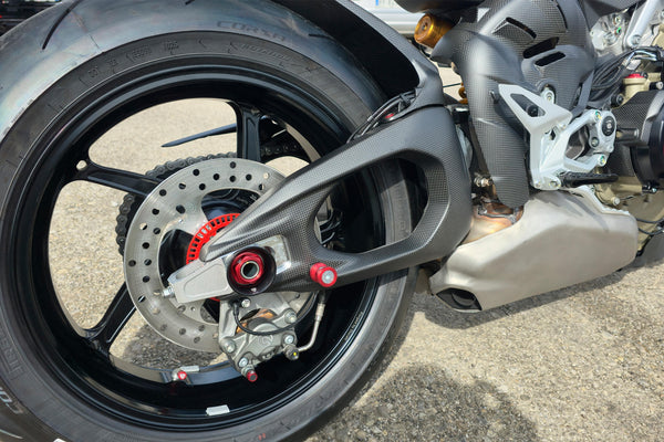 CNC RACING | Carbon Swingarm Covers Left and Right – Ducati Panigale V4 / Streetfighter V4 2025 image 3