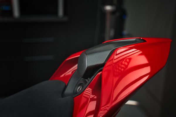 CNC RACING | Carbon Fiber Rider Backrest / Rear Seat Pad for Ducati Panigale V4 and Streetfighter V4 MY2025 image 9