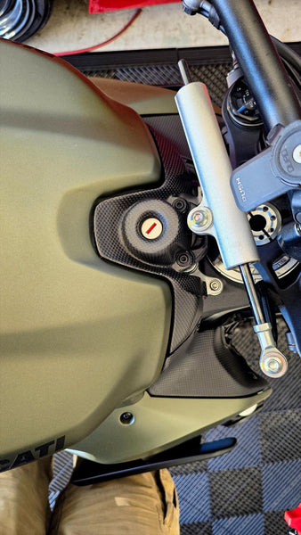 CNC RACING | Ignition switch cover carbon Ducati Streetfighter V2  MY2025 image 3