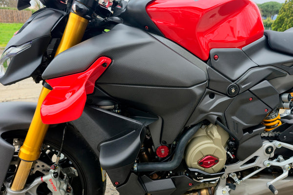 CNC RACING | Headlight front cover Ducati Streetfighter V2 and V4 MY2025 - Carbon image 5