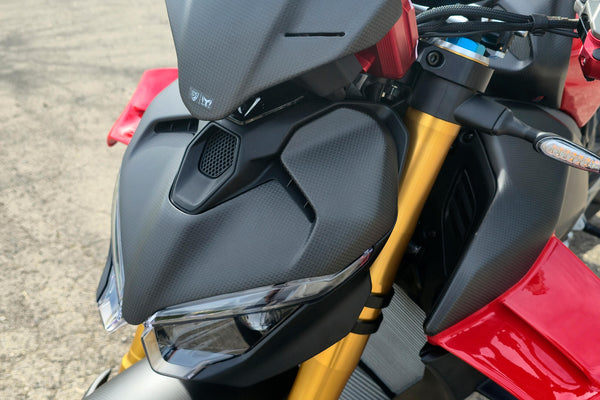 CNC RACING | Headlight front cover Ducati Streetfighter V2 and V4 MY2025 - Carbon image 4